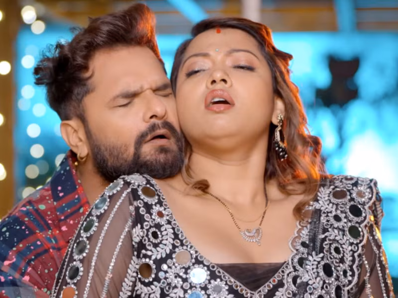 यूट्यूब पर बजा भोजपुरी का डंका: खेसारी और पवन सिंह के गानों ने तोड़े रिकॉर्ड्स, टॉप ट्रेंडिंग लिस्ट में बनाई जगह