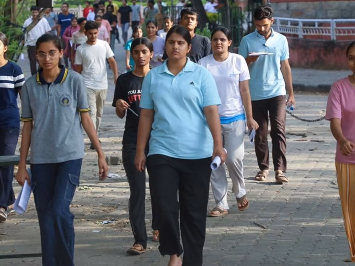 NEET UG विवाद: 2024 की वो 'बदनाम' यादें और 2026 में क्यों फिर दहला सीकर?