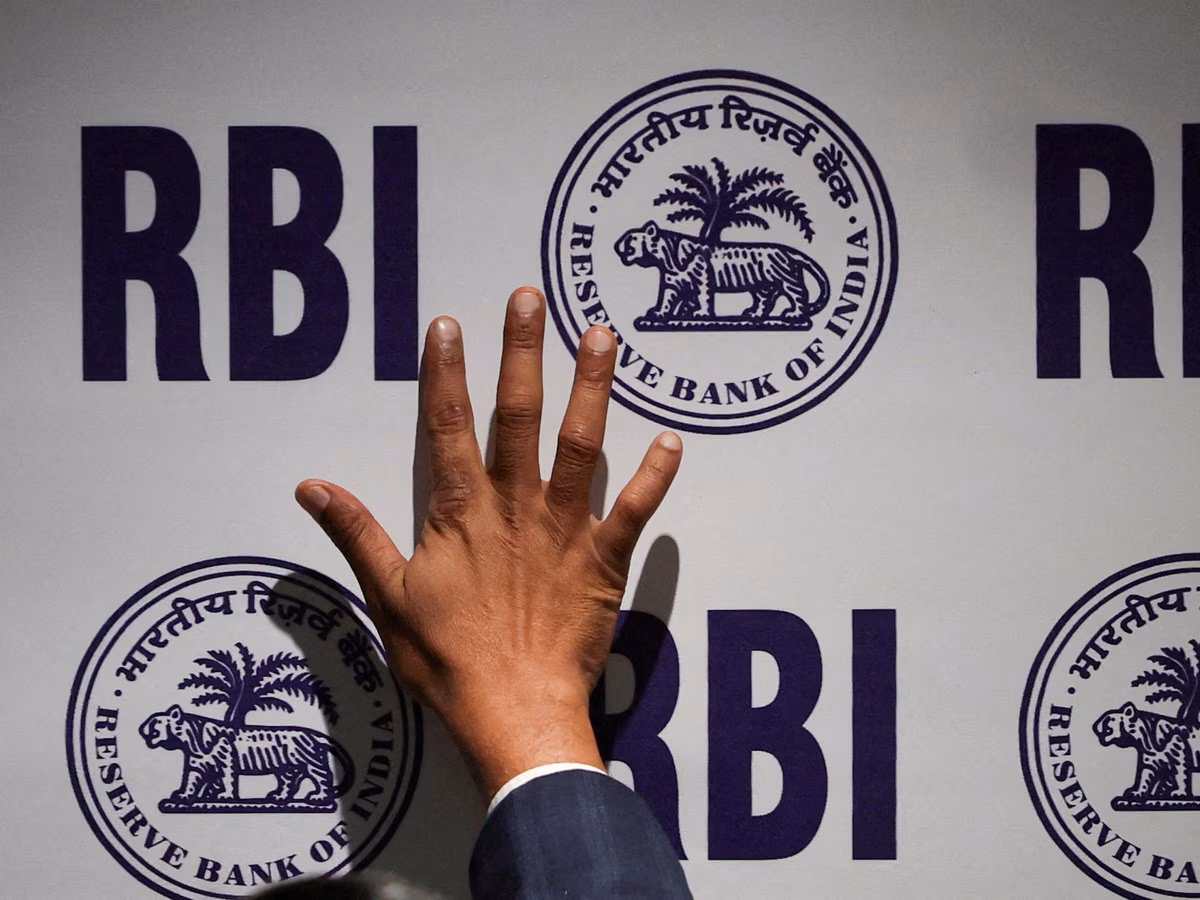 RBI Dividend To Government: ग्लोबल टेंशन के बीच सरकार के लिए संकटमोचक बनेगा RBI, इस हफ्ते मिल सकता है अब तक का सबसे बड़ा रिकॉर्ड डिविडेंड