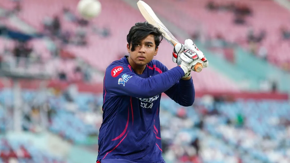 Vaibhav Suryavanshi Team India Prospect: IPL 2026 में 234 के स्ट्राइक रेट से तबाही मचाने वाले वैभव सूर्यवंशी पर अजीत अगरकर का बड़ा फैसला, खुल गया वाइट बॉल क्रिकेट का फ्यूचर प्लान
