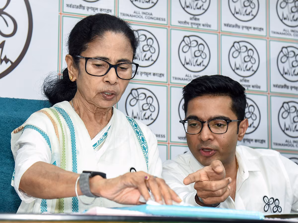 क्या सचमुच टूटने की कगार पर है TMC, 80 में से 50 विधायक और 20 सांसद बदल सकते हैं पाला, भाजपा के इस बड़े दावे से बंगाल में मंचा हड़कंप