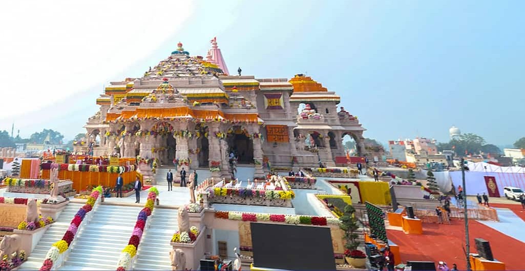 राम मंदिर दान विवाद: चंदा चोरी पर फौरन हो FIR, वीएचपी अध्यक्ष आलोक कुमार बोले- 'रामभक्तों की आस्था को पहुंची ठेस, 4 महीने में हो फैसला'