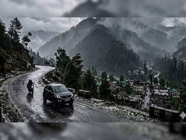 हल्द्वानी में 24 घंटे बारिश, अल्मोड़ा में स्कूल बंद; इन जिलों में भारी बारिश का अलर्ट
