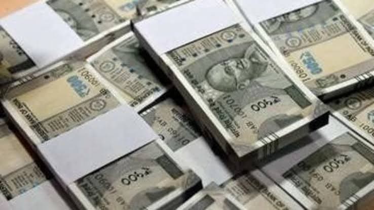 पोस्ट ऑफिस का धांसू प्लान: 5 साल में सिर्फ ब्याज से मिलेंगे ₹5 लाख से ज्यादा, सरकार दे रही है 7.7% का फिक्स्ड रिटर्न