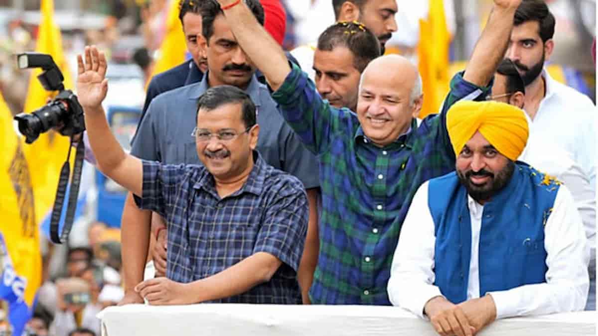 रातों-रात बदला पंजाब की राजनीति का नक्शा, सुखबीर बादल के गढ़ में आम आदमी पार्टी ने हासिल की जीत