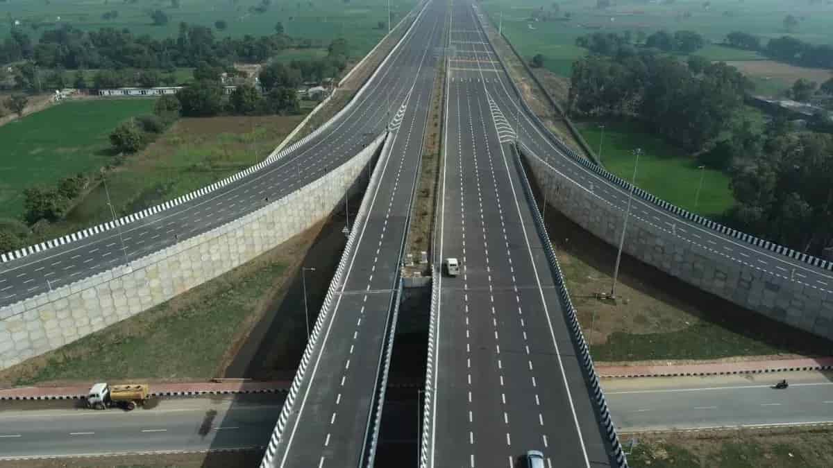 झारखंड सरकार का अल्टीमेटम! सिर्फ 3 दिन के भीतर निपटाएं टेंडर, नहीं तो नपेंगे अधिकारी