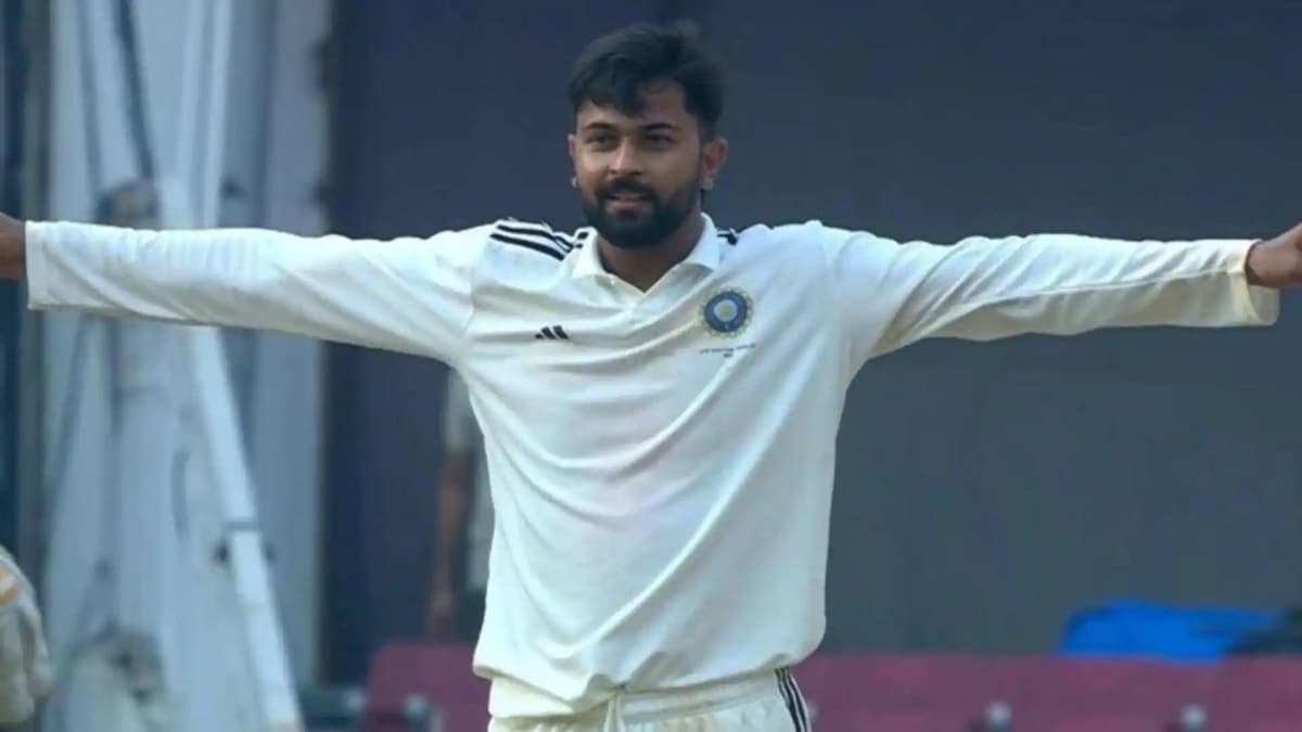 10 साल की कड़ी मेहनत रंग लाई, जानिए कौन हैं MP के सारांश जैन जिन्हें मिला भारतीय टेस्ट टीम में मौका