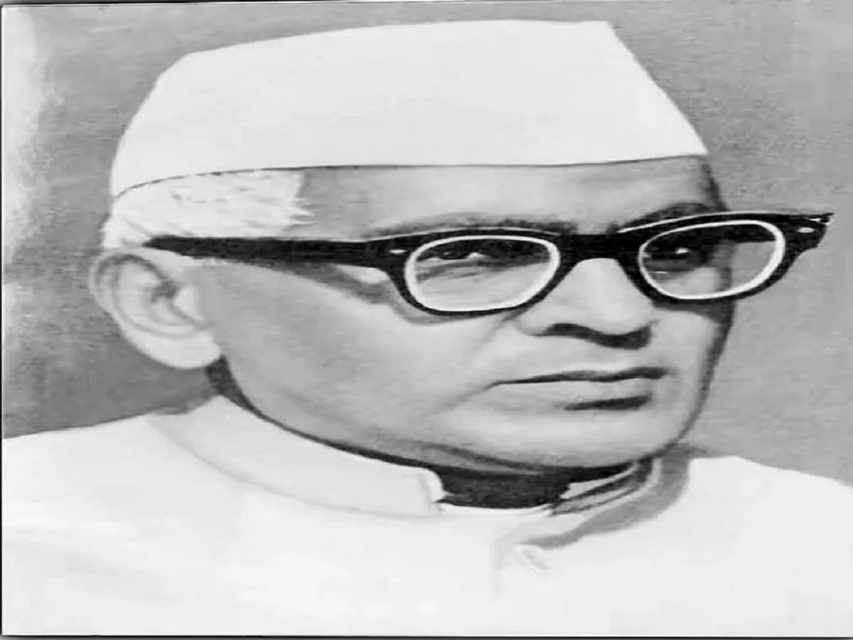 जब 10 हजार लोग कर रहे थे CM का विरोध, तब खुद मुख्यमंत्री ने सभी के लिए बनवाई पड़ी सब्जी; कहा- विरोध करो मगर भरे-पेट