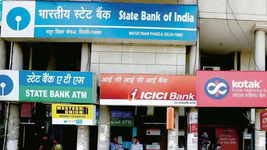खाता खाली, फिर भी जेब साफ! मिनिमम बैलेंस न रखने पर बैंकों ने वसूले ₹7000 करोड़; HDFC सबसे आगे, जानिए SBI का क्या है हाल?