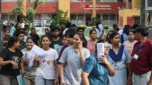 NEET UG Counselling 2026: छात्रों के लिए बेहद आसान हुई काउंसलिंग, MCC ने नियमों में किए 3 बड़े बदलाव; अब एक बार ही करना होगा कॉलेज रिपोर्ट!