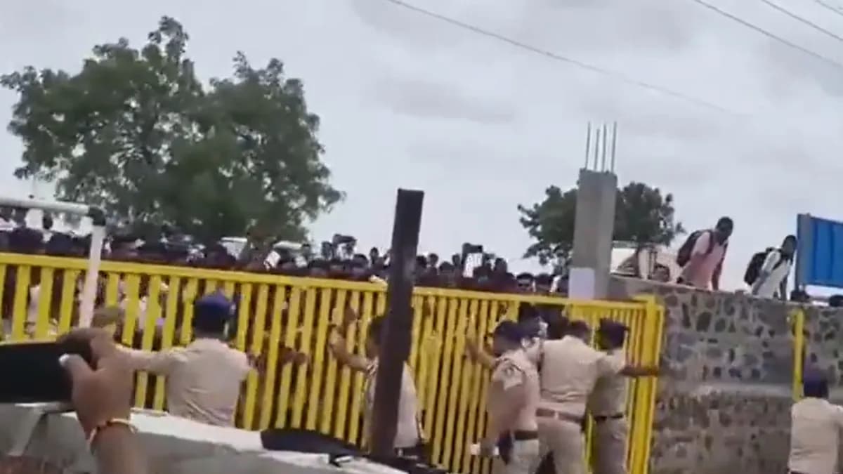कर्नाटक पुलिस कांस्टेबल परीक्षा में हंगामा: ओएमआर शीट और प्रश्न पत्र के नंबर मैच न होने पर विवाद, केईए ने दी सफाई
