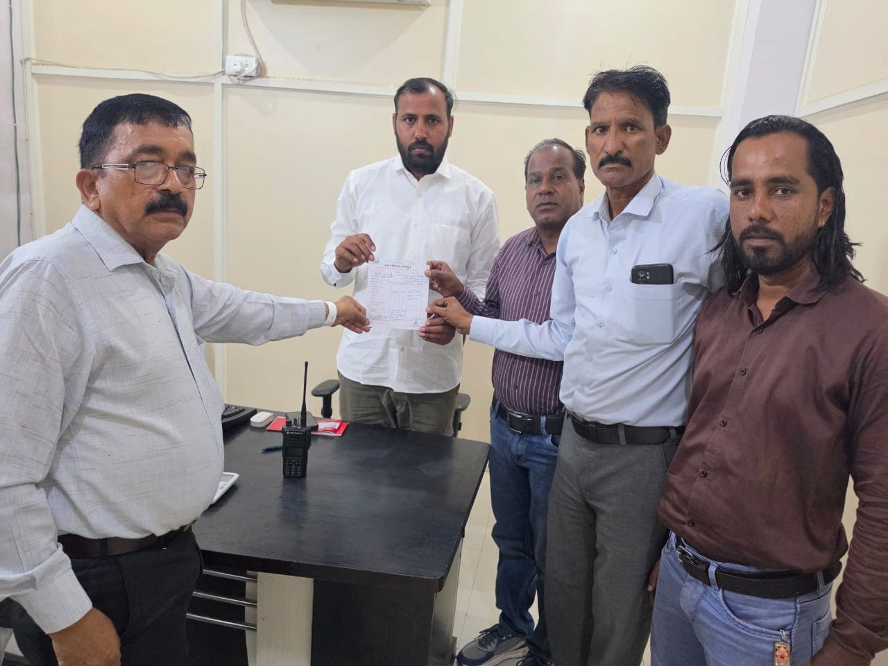 जयपुर नगर निगम का 'ऑन-द-स्पॉट' एक्शन: सड़क पर गंदगी फैलाने वालों की अब खैर नहीं
