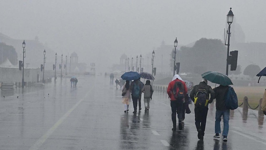 असम से गुजरात तक मानसून का तांडव: भारी तबाही के बीच मौसम विभाग का 'सुपर अलर्ट', जानिए इस वीकेंड कैसा रहेगा आपके शहर का मौसम?