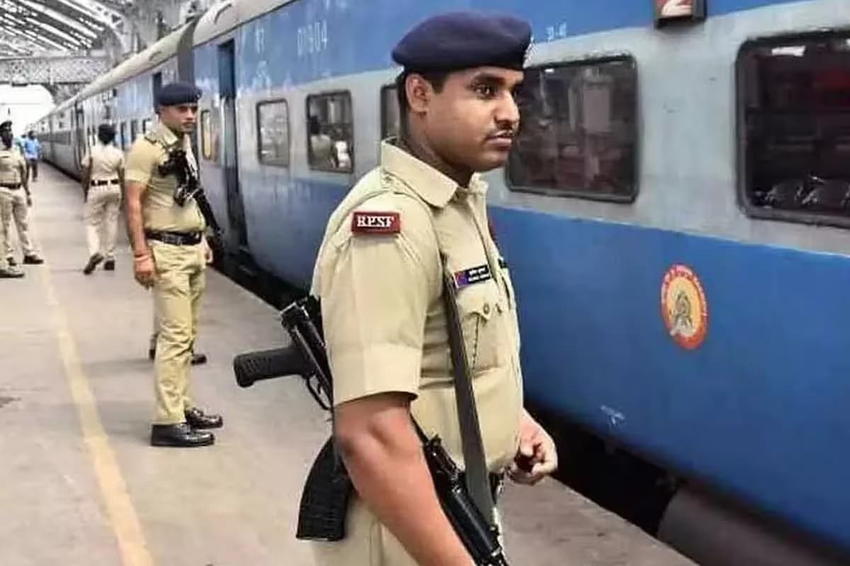 ट्रेन में चोरी हो गया सामान या छूट गया बैग; घबराएं नहीं, बस कर लें ये एक छोटा सा काम और मिल जाएगा सब कुछ वापस