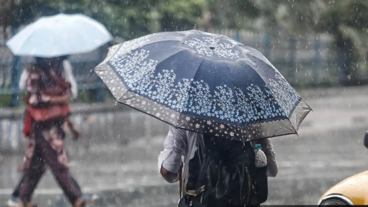 यूपी में मौसम का यू-टर्न: प्रयागराज समेत 28 जिलों में आंधी-तूफान और भारी बारिश का अलर्ट, जानें अपने शहर का हाल