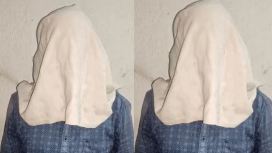 चतरा में पुलिस को बड़ी सफलता: नक्सली मनोहर गंझू का मुख्य सहयोगी कुलदीप गंझू गिरफ्तार, भारी मात्रा में अवैध सामान बरामद