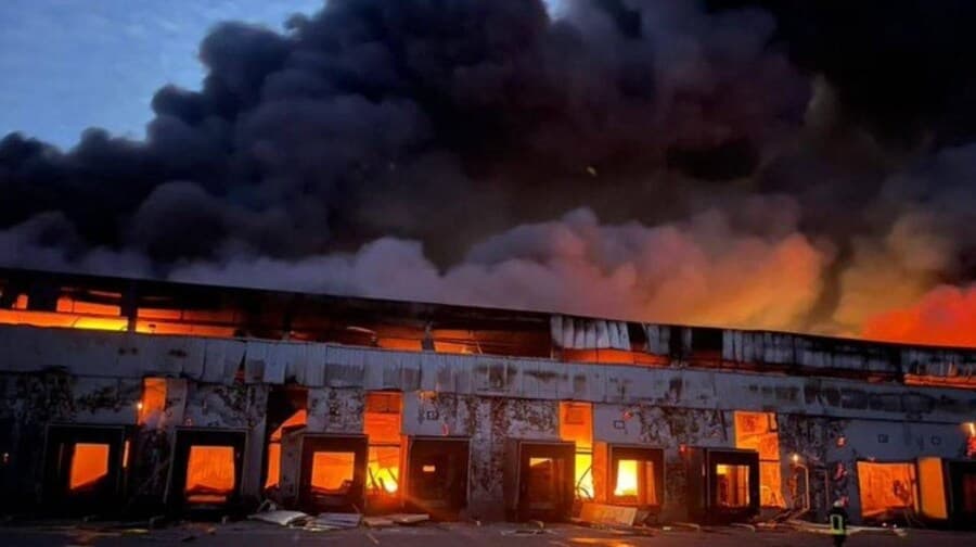 कमजोर नहीं है यूक्रेन; 800 से ज्यादा ड्रोन्स से दहल उठी मॉस्को की धरती, पुतिन के देश में भारी तबाही