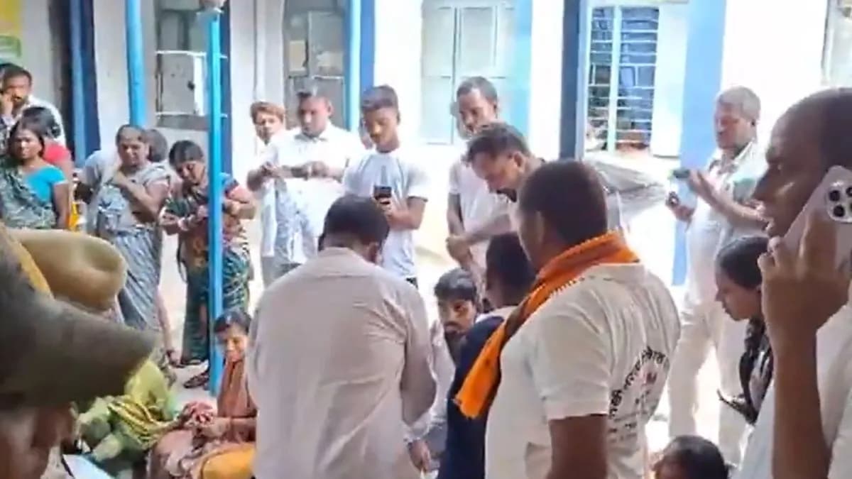 अशोकधाम मंदिर में बड़ा हादसा: भक्तों पर टूटा कहर, जानें कैसे एक तार की अफवाह बनी मौत की वजह