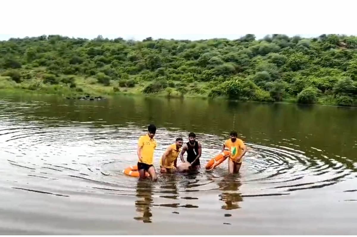 राखी बांधने मायके आई थीं बहनें, मेले में भाई को बचाते- बचाते तीनों ने गंवाई जान