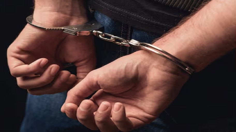 JSSC-CGL पेपर लीक मामले में कार्रवाई: मास्टरमाइंड आरोपी राजन कुमार दबोचा गया, परीक्षाओं में मचा हड़कंप!