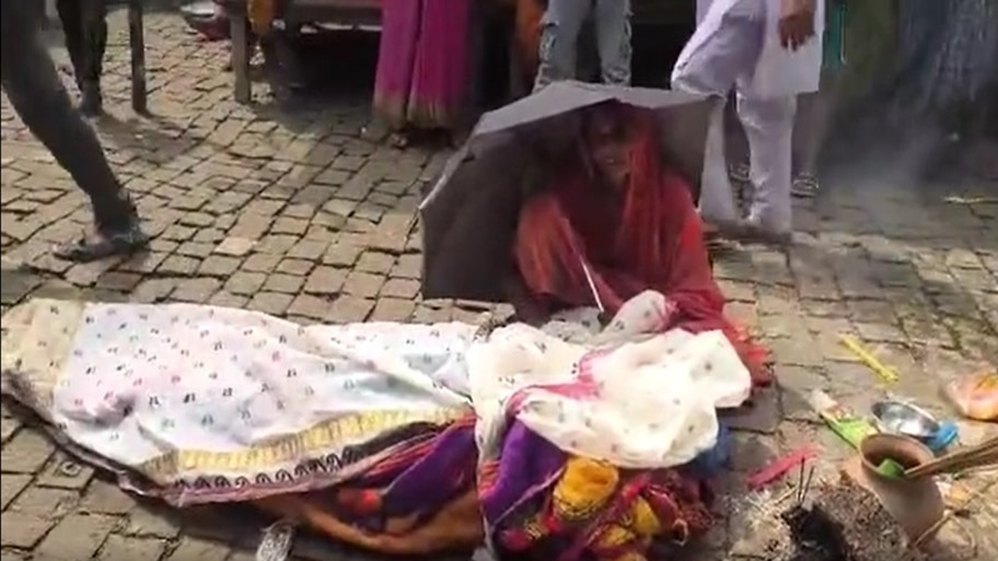 मधुबनी में बेरहम पति ने सोते समय पत्नी की कुल्हाड़ी से काटा गला, सनसनीखेज हत्या के बाद....