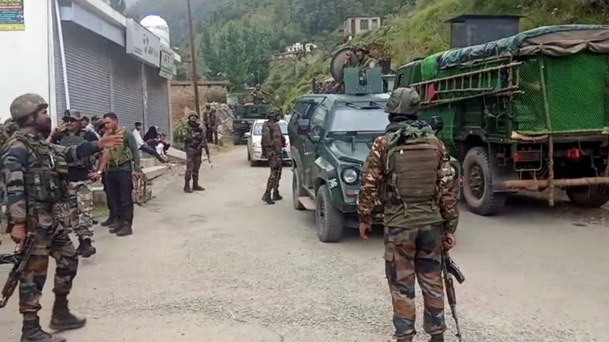 उधमपुर में बड़ा एनकाउंटर, 2 आतंकी ढेर! मौके से हथियारों का जखीरा बरामद