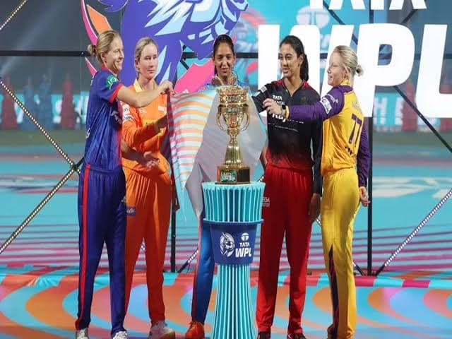 WPL 2027 से पहले मुंबई इंडियंस का बड़ा दांव, RCB को ट्रॉफी दिलाने वाले कोच की एंट्री