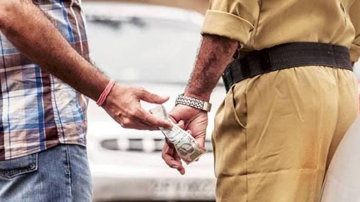बरनाला: DDR के बदले पुलिस पर रिश्वत मांगने का आरोप, युवक ने थाने के अंदर खाया जहर