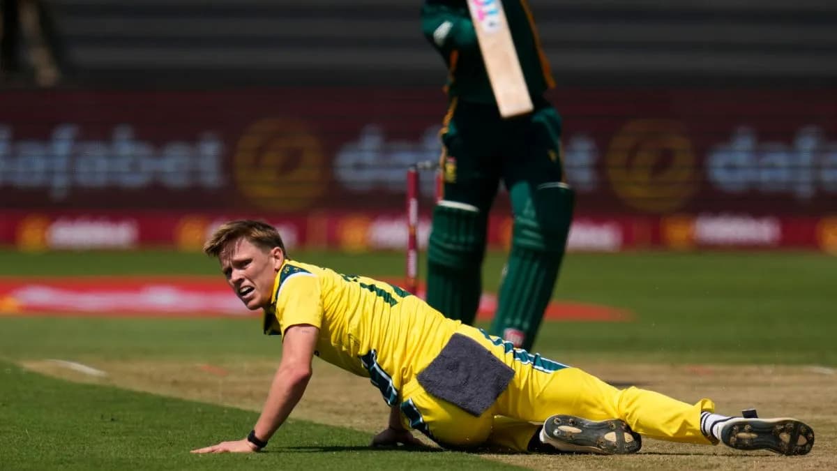 AUS vs SA 3rd ODI: तीसरे वनडे से पहले ऑस्ट्रेलिया को दोहरा झटका, स्टार पेसर बाहर; कमिंस-स्टार्क की वापसी तय