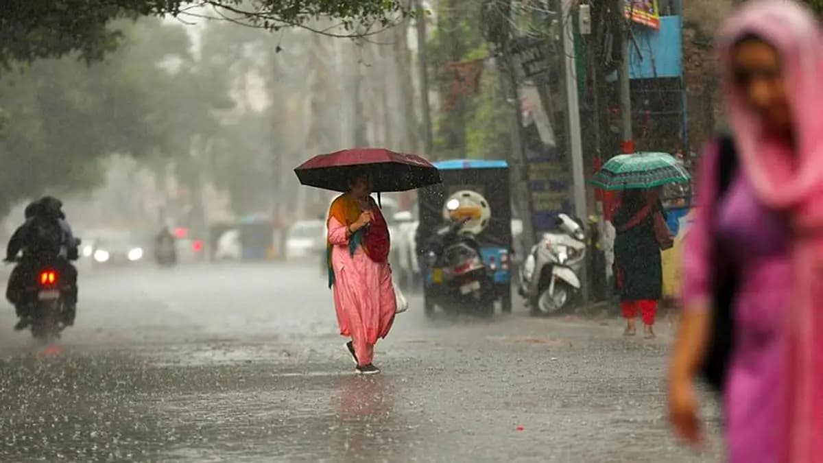 अक्टूबर की शुरुआत में बदलेगा मौसम का मिजाज, इन राज्यों में बारिश-बर्फबारी का अलर्ट
