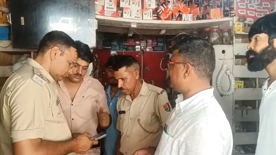 Alwar News: तमंचा ताना, 1.60 लाख से भरा बैग छीना, थानागाजी में व्यापारी से लूट