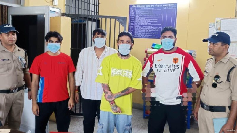 जाने-माने यू-ट्यूबर अनुराग डोभाल अपने रिश्तेदारों के साथ मारपीट के गंभीर आरोप में गिरफ्तार