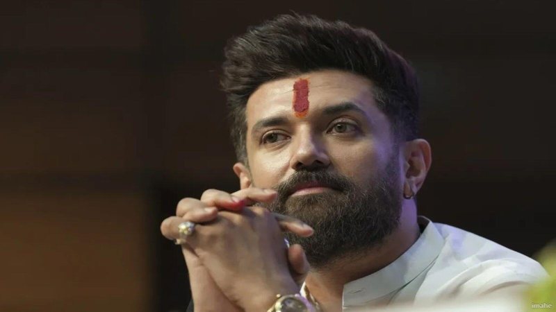 पिता रामविलास पासवान को याद कर भावुक हो गए चिराग