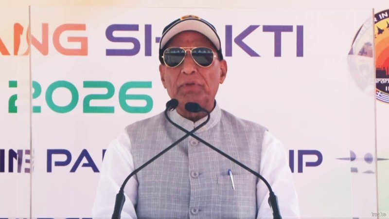 रक्षा मंत्री राजनाथ सिंह ने ध्रुव, रुद्र, प्रचंड और आकाश एयर डिफेंस का जिक्र कर भरी हुंकार