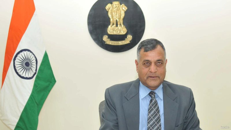 पूर्व चुनाव आयुक्त अशोक लवासा कौन हैं? CEC विवाद पर दिया बड़ा बयान