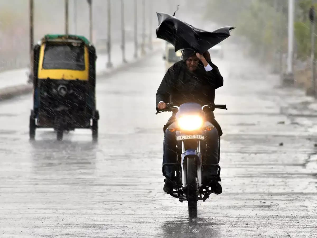 जयपुर-अजमेर में ओलावृष्टि, सवाई माधोपुर में झमाझम; राजस्थान में पारे की भारी गिरावट से उड़े होश