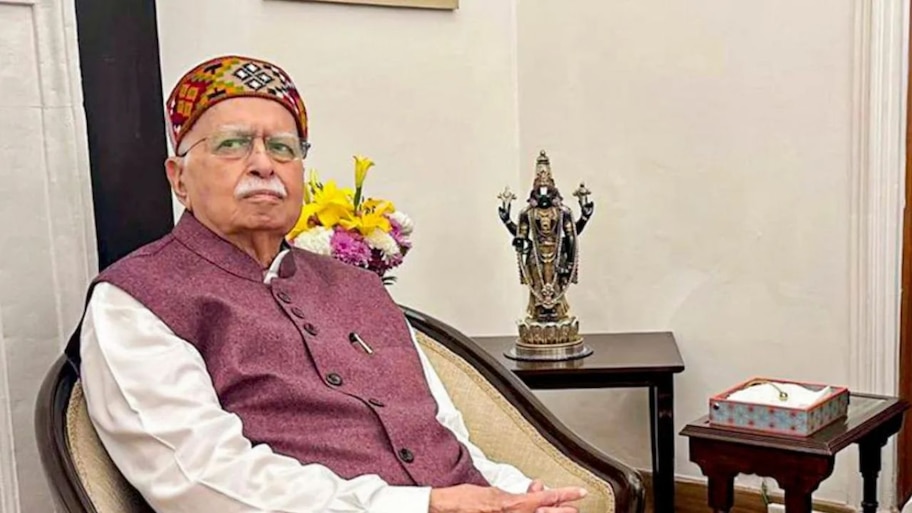 लालकृष्ण आडवाणी को अस्पताल से मिली छुट्टी, छाती में संक्रमण के चलते हुए थे भर्ती