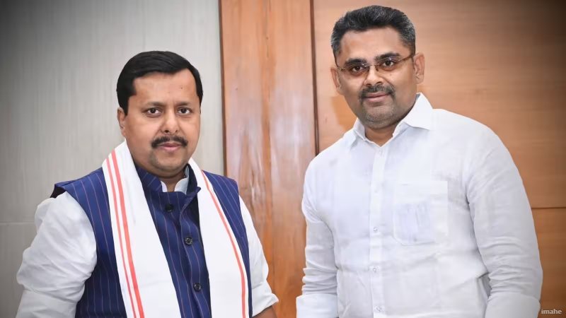 मुंबई यूनिवर्सिटी से उच्च शिक्षा और जेपी के गांव से खास नाता