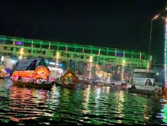 आखिर दिवाली पर क्यों दीपदान करने चित्रकूट आते हैं लाखों श्रद्धालु? वजह ऐसी आप भी खुद को रोक नहीं पाओगे