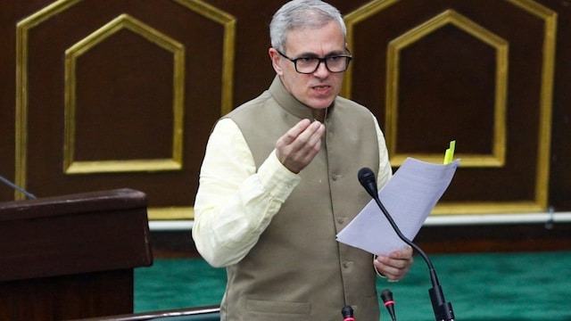 जम्‍मू-कश्‍मीर कैबिनेट के सभी मंत्रियों ने दिया इस्‍तीफा, CM उमर अब्‍दुल्‍ला के भेजा लेटर, बीजेपी ने उठाए सवाल