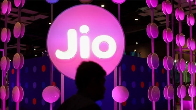  आईपीओ के बाद जियो प्लेटफॉर्म का एक और धमाका, 14 फीसदी बढ़ा मुनाफा